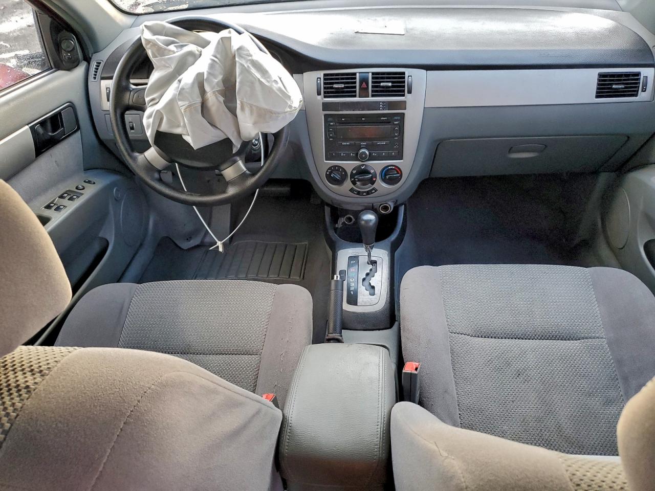 2008 Suzuki Forenza Base VIN: KL5JD56Z98K956403 Lot: 93893675