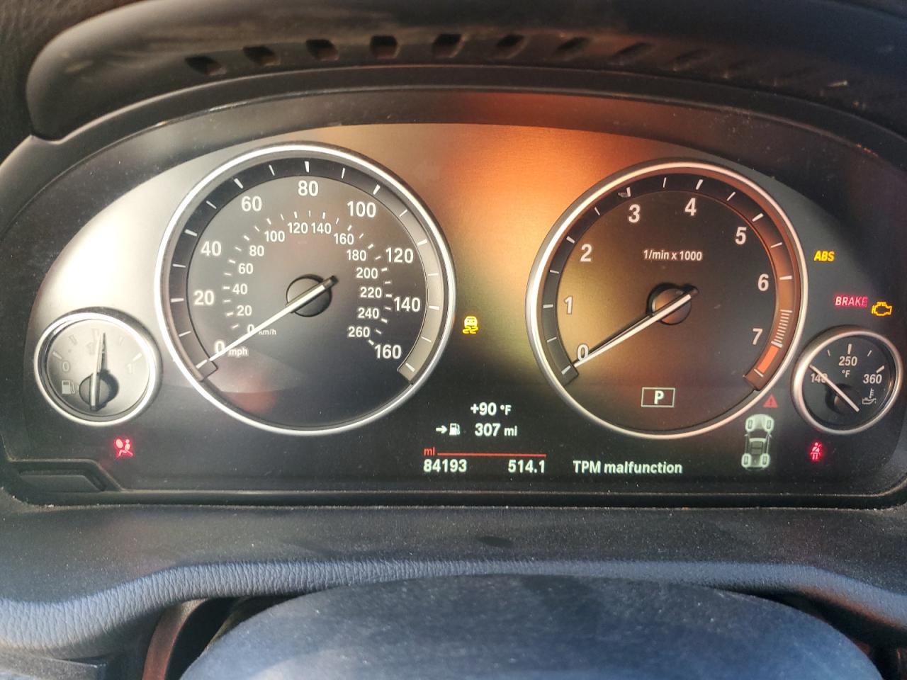 Фото: 5UXWX7C59G0S17562