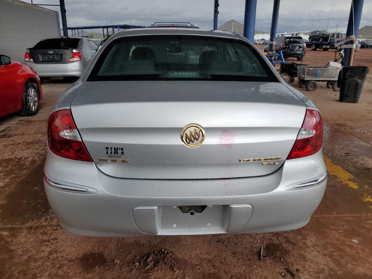 2005 Buick Lacrosse Cxl VIN: 2G4WD532251281556 Lot: 92740905