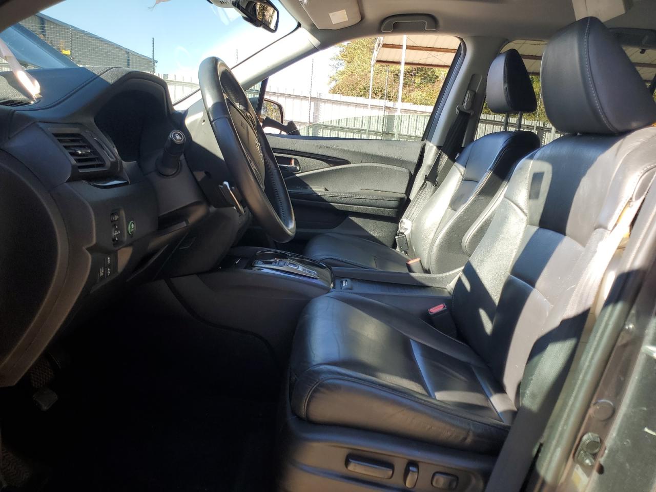 2018 Honda Pilot Touring VIN: 5FNYF5H92JB009108 Lot: 91175435