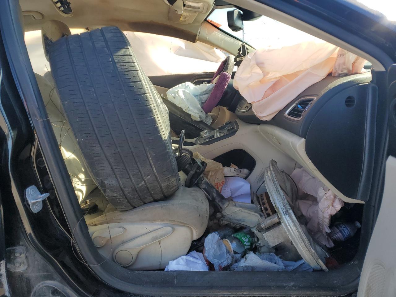 2015 Chrysler 200 Limited VIN: 1C3CCCABXFN531681 Lot: 92040435