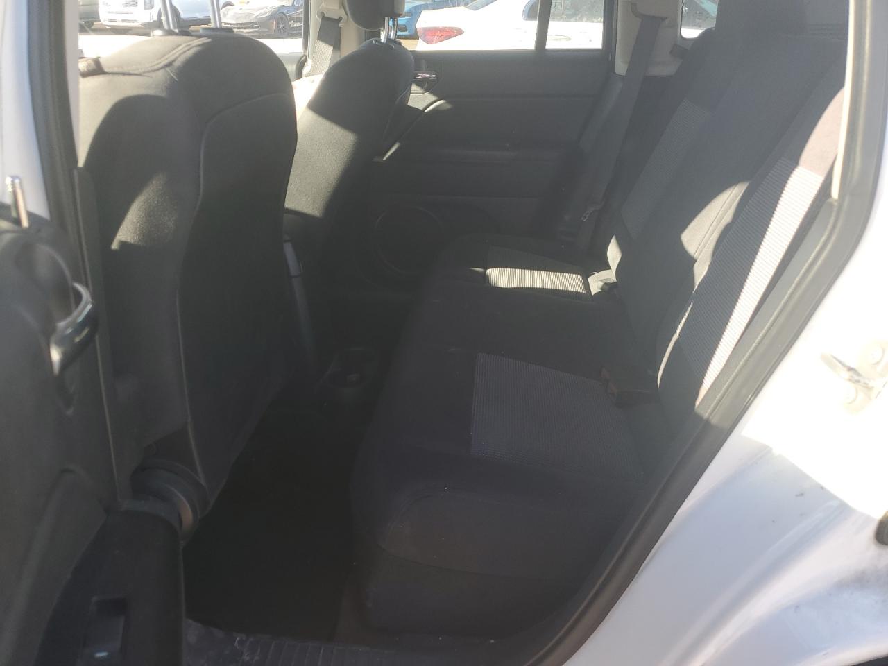 2016 Jeep Compass Sport VIN: 1C4NJCBA9GD628457 Lot: 92306835