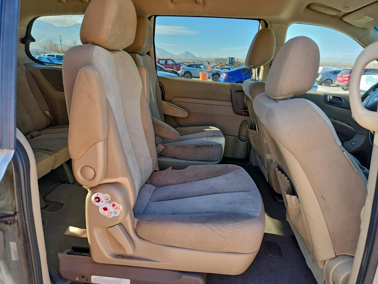 2012 Kia Sedona Lx VIN: KNDMG4C75C6477604 Lot: 94192635