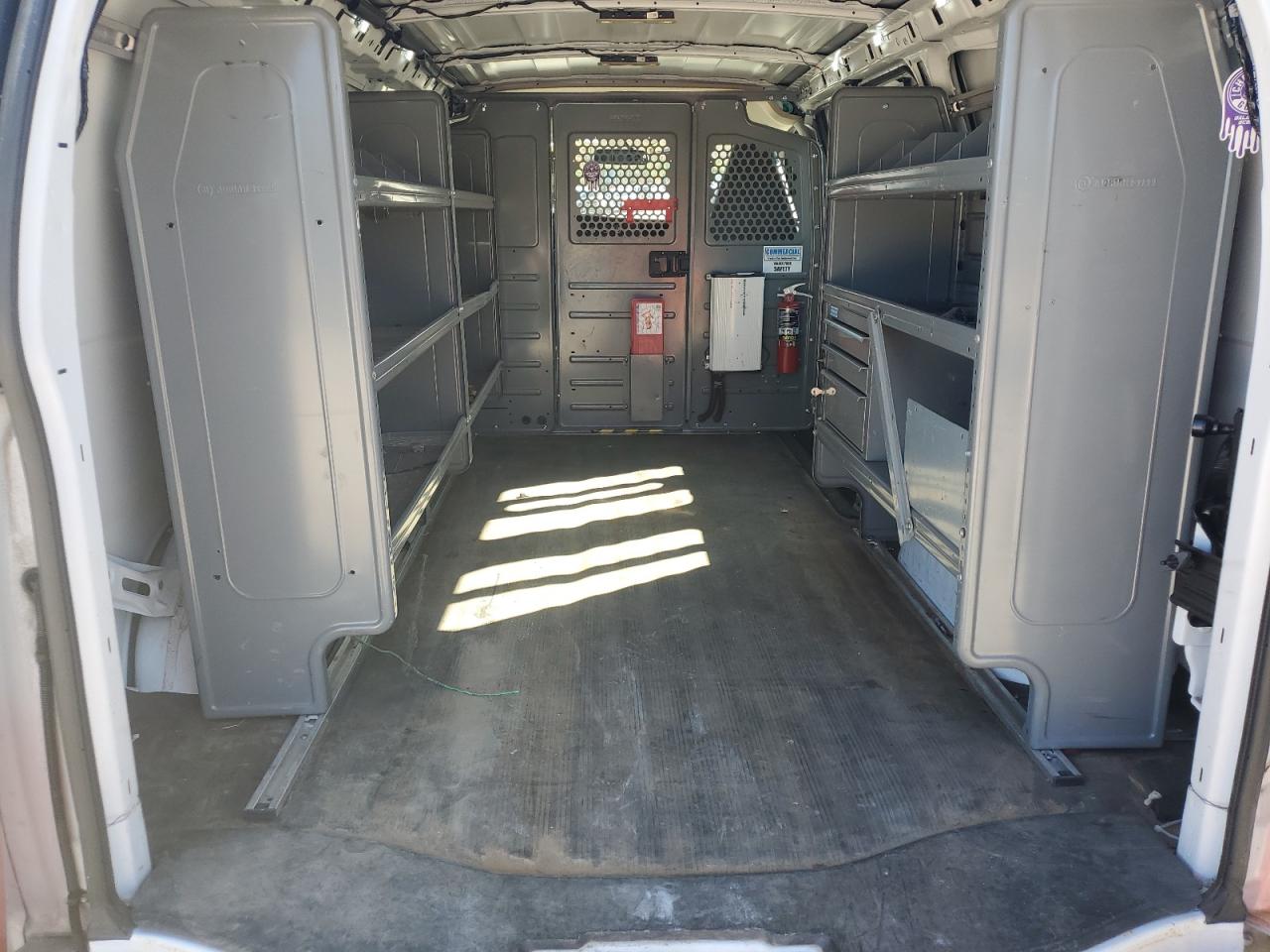 2022 Chevrolet Express 2500 Delivery Van VIN: 1GCWGAFP4N1281916 Lot: 90949035