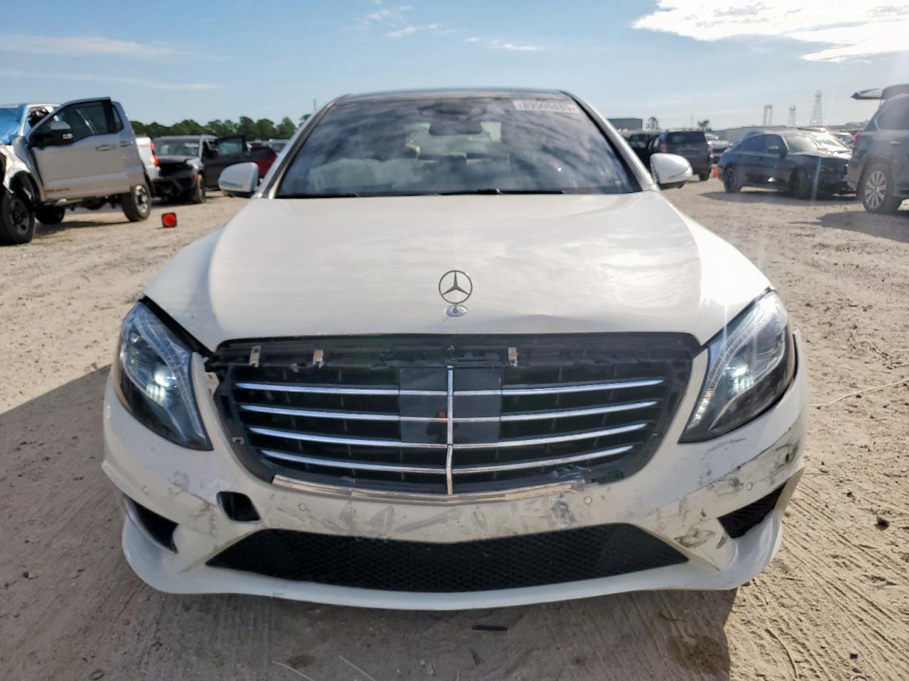 Фото: WDDUG8CB5FA141793