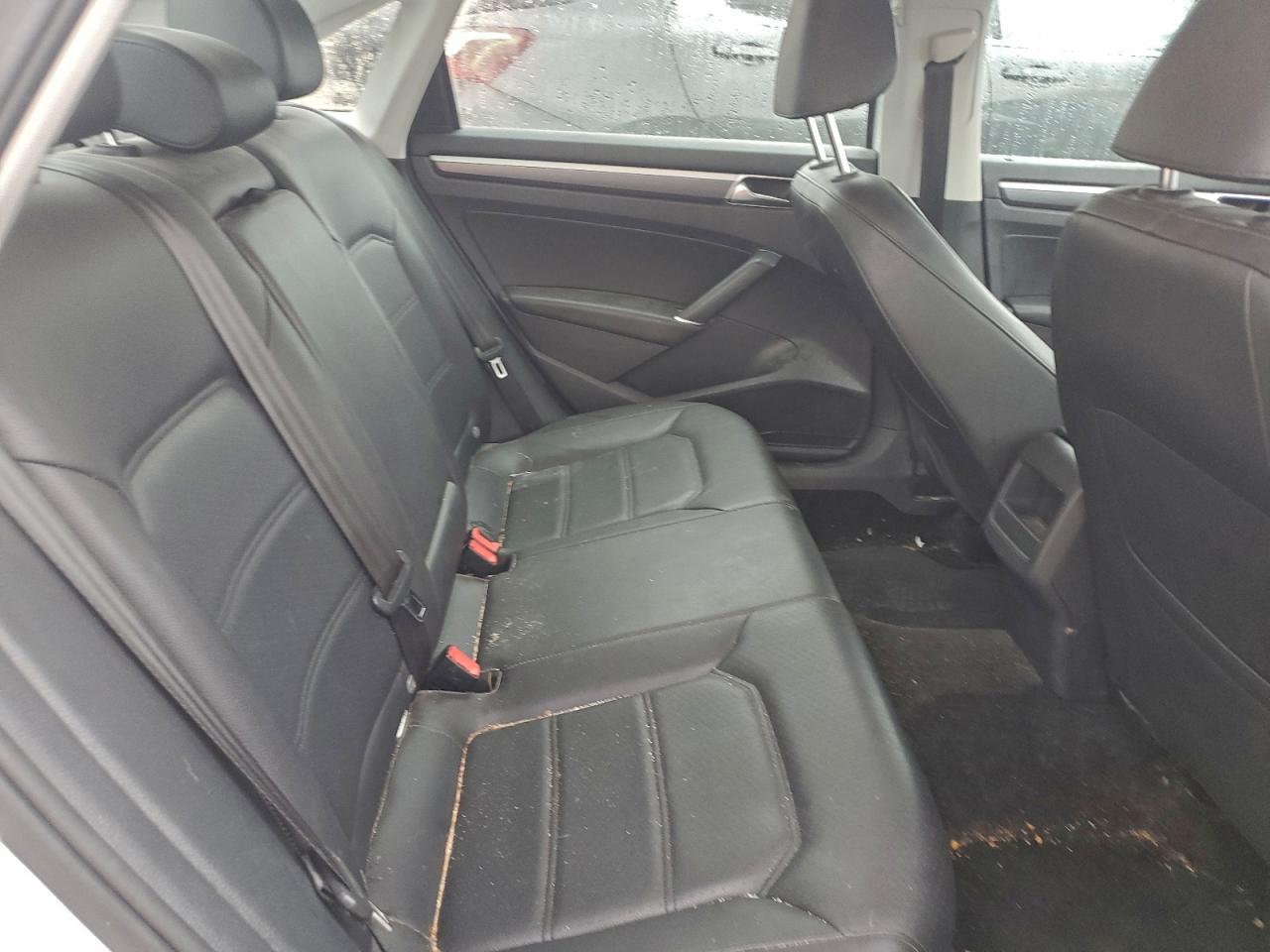 2017 Volkswagen Passat R-Line VIN: 1VWDT7A3XHC061468 Lot: 93770985