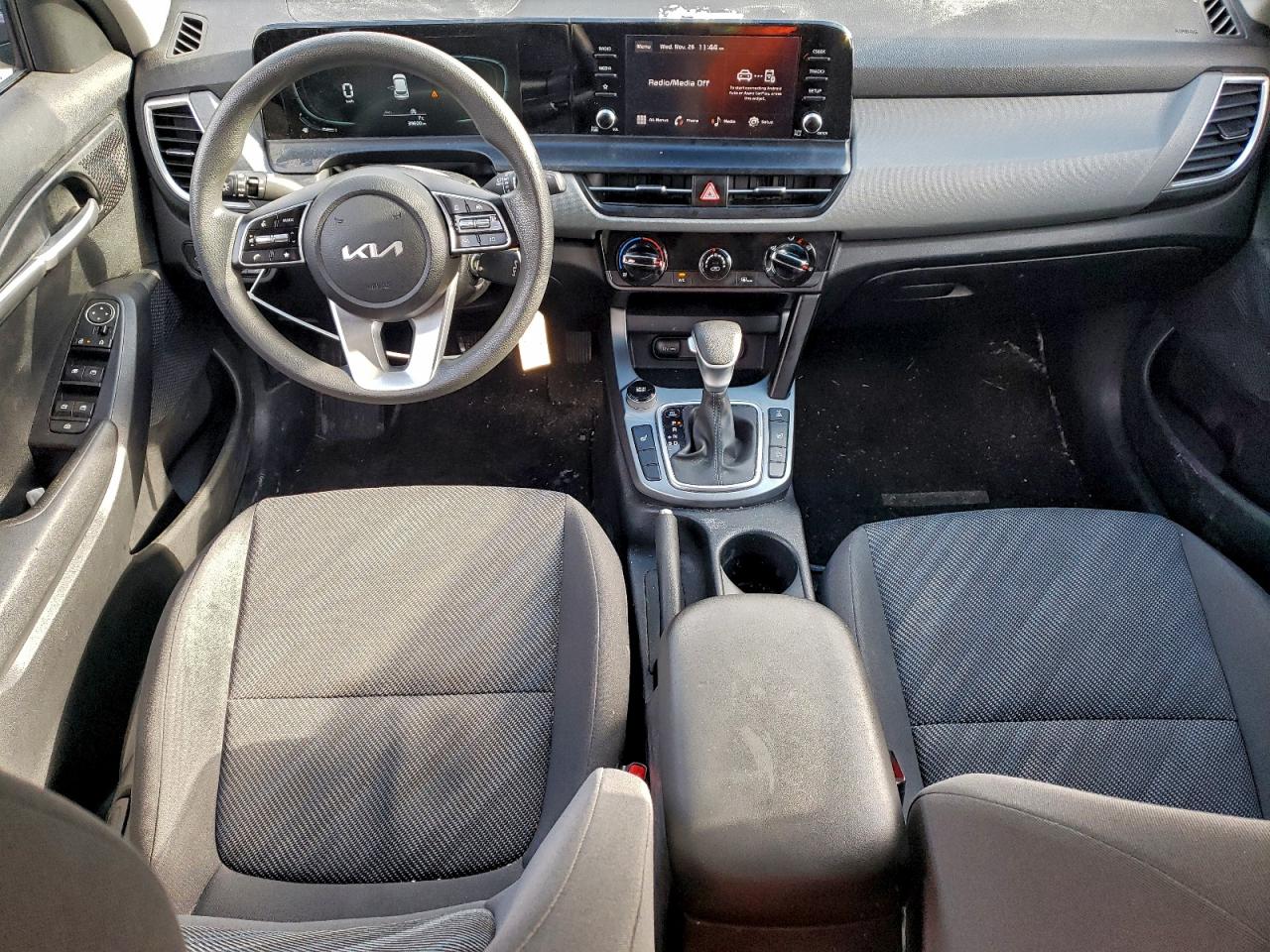 2024 Kia Seltos Lx VIN: KNDEPCAAXR7570120 Lot: 94338075