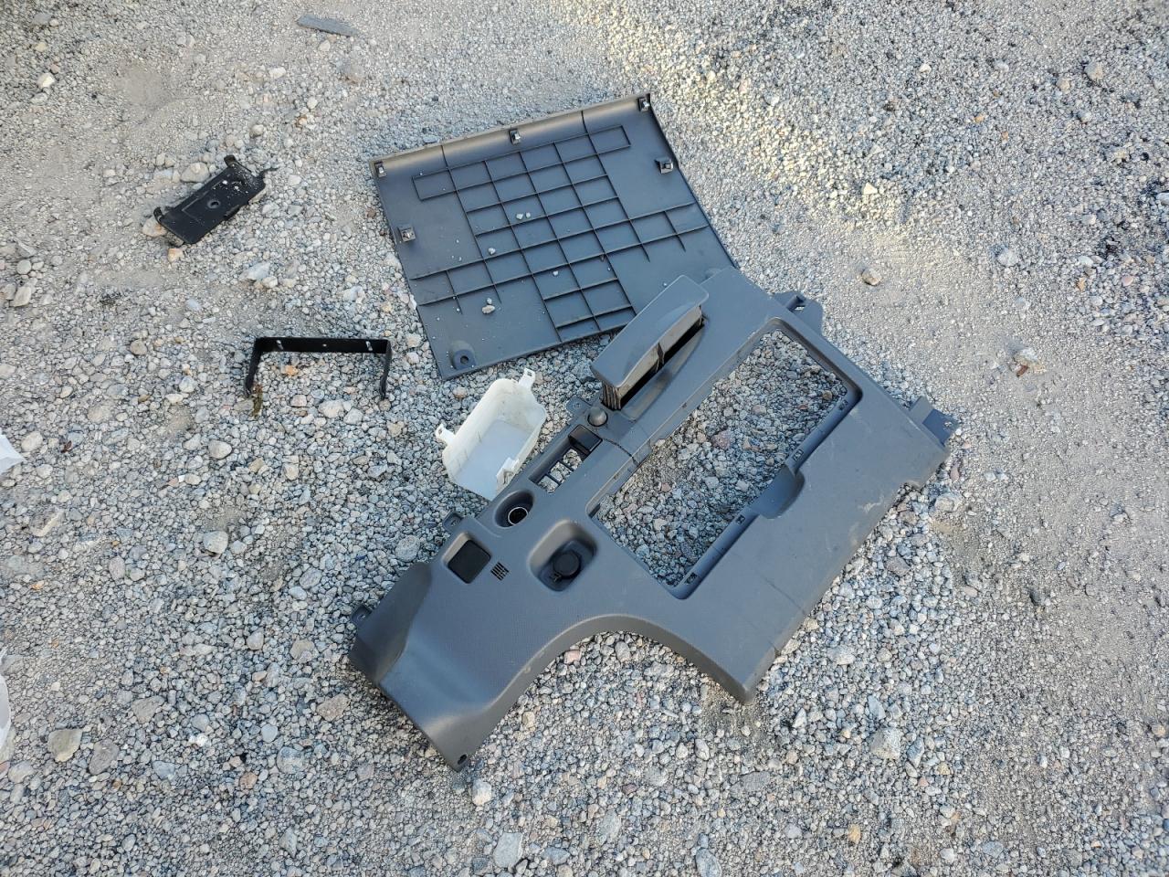 2015 Isuzu Npr Hd Flatbed Truck VIN: 54DC4W1B5FS802380 Lot: 90488095