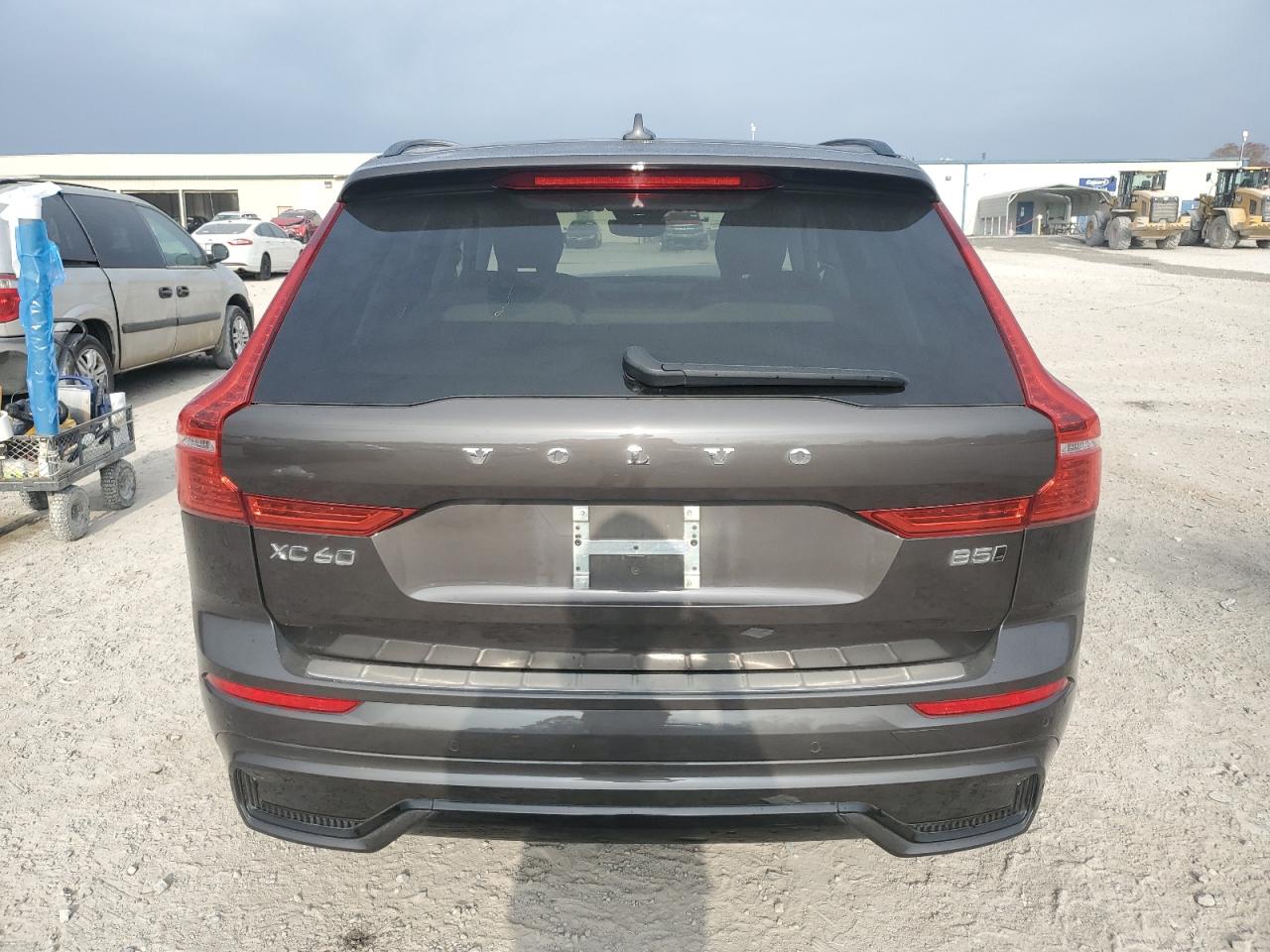 2024 Volvo Xc60 Plus VIN: YV4L12RL8R1836422 Lot: 93724035