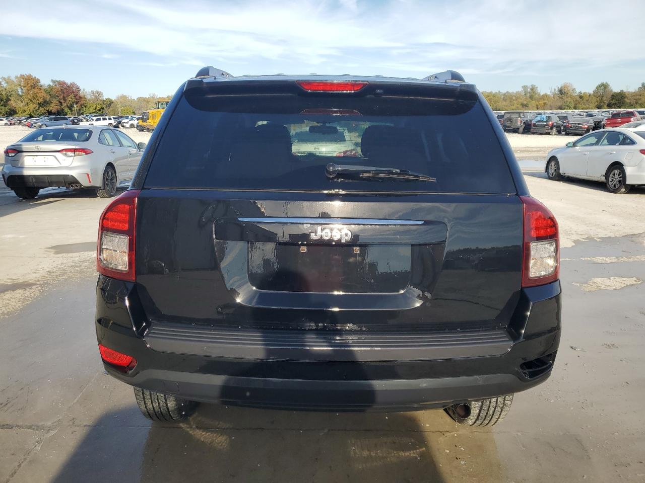 2014 Jeep Compass Sport VIN: 1C4NJCBA8ED742852 Lot: 90666095