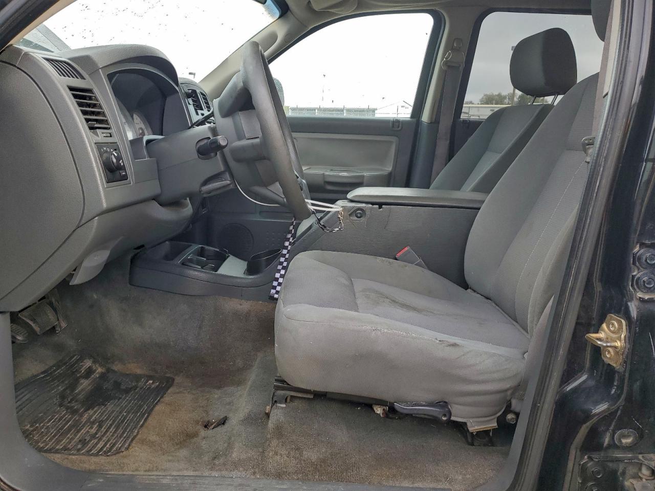 2005 Dodge Dakota Quad Slt VIN: 1D7HE48N75S126210 Lot: 93701105