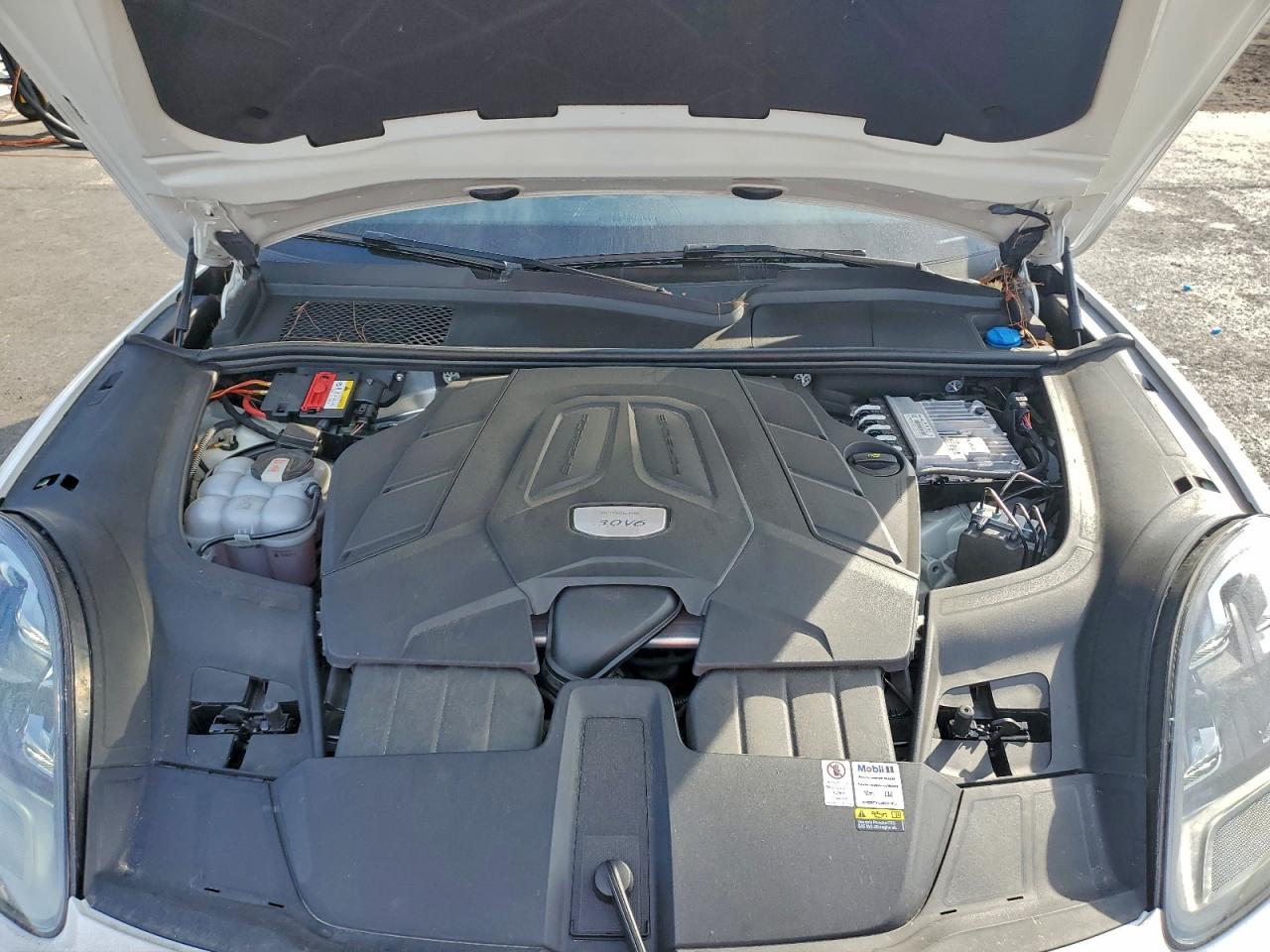 2022 Porsche Cayenne Coupe VIN: WP1BA2AY6NDA48543 Lot: 93976205