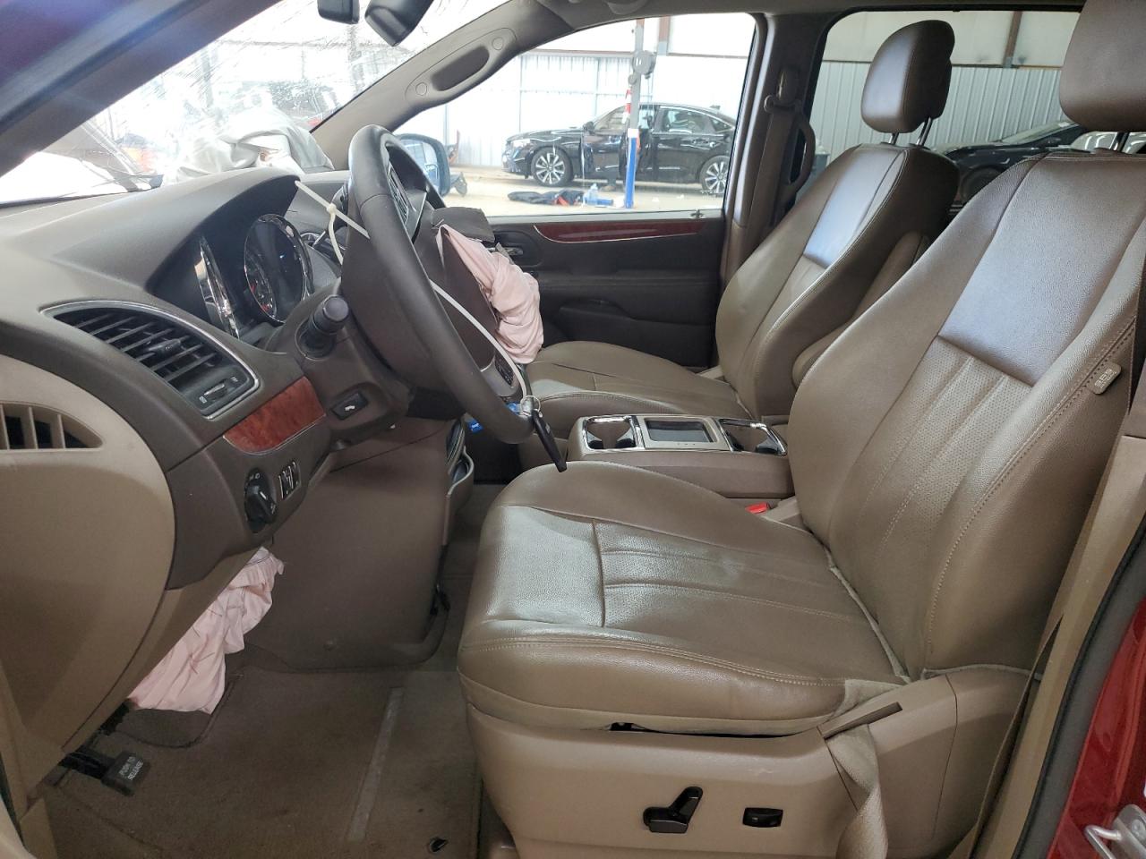 2014 Chrysler Town & Country Touring L VIN: 2C4RC1CGXER198631 Lot: 93282405