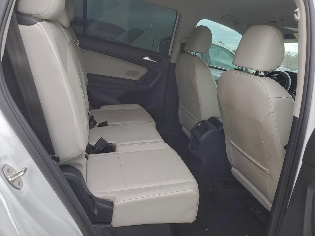 2018 Volkswagen Tiguan Se VIN: 3VV3B7AX9JM074156 Lot: 93816385