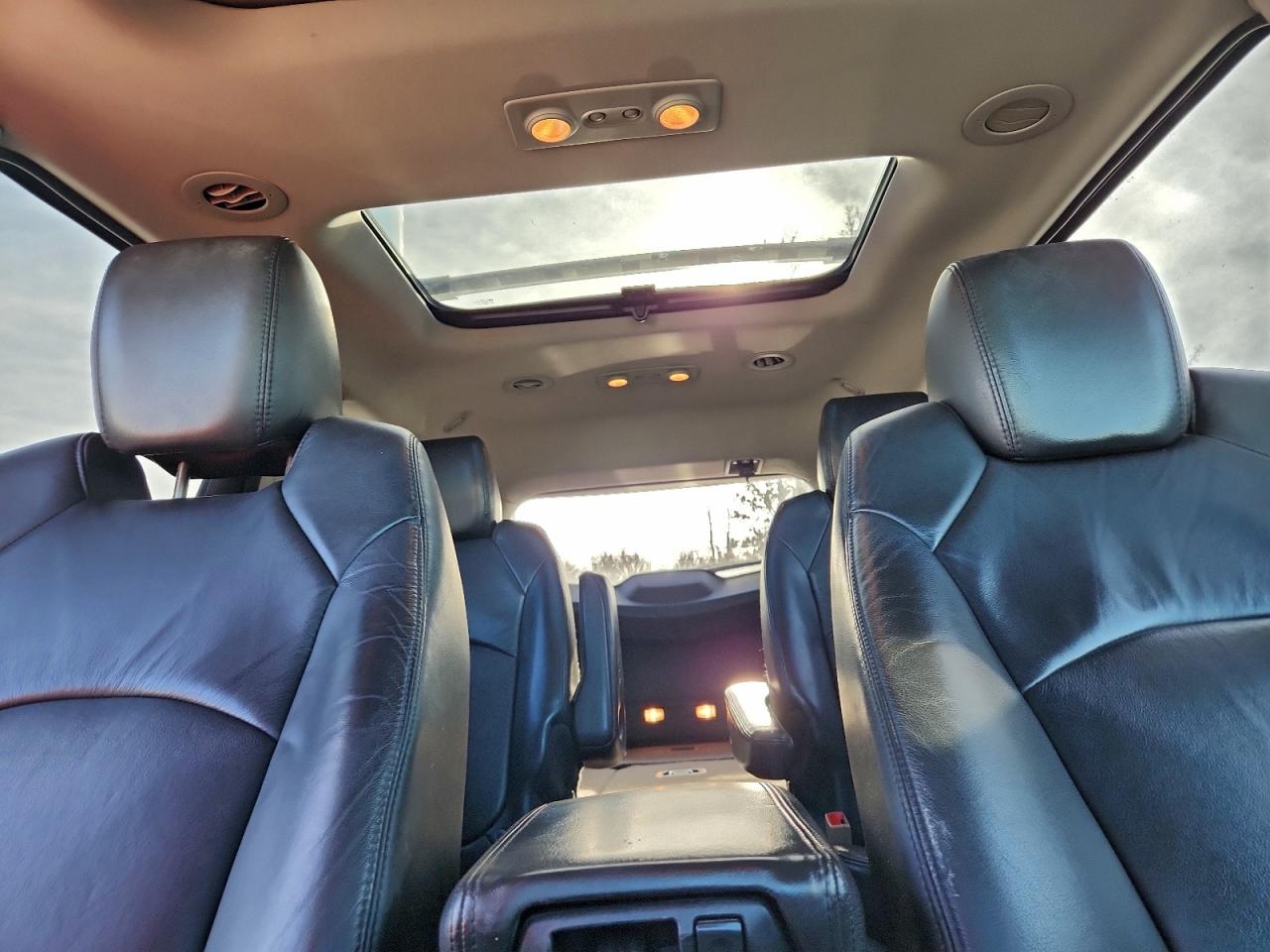 2011 Chevrolet Traverse Lt VIN: 1GNKVJED4BJ281638 Lot: 93179465