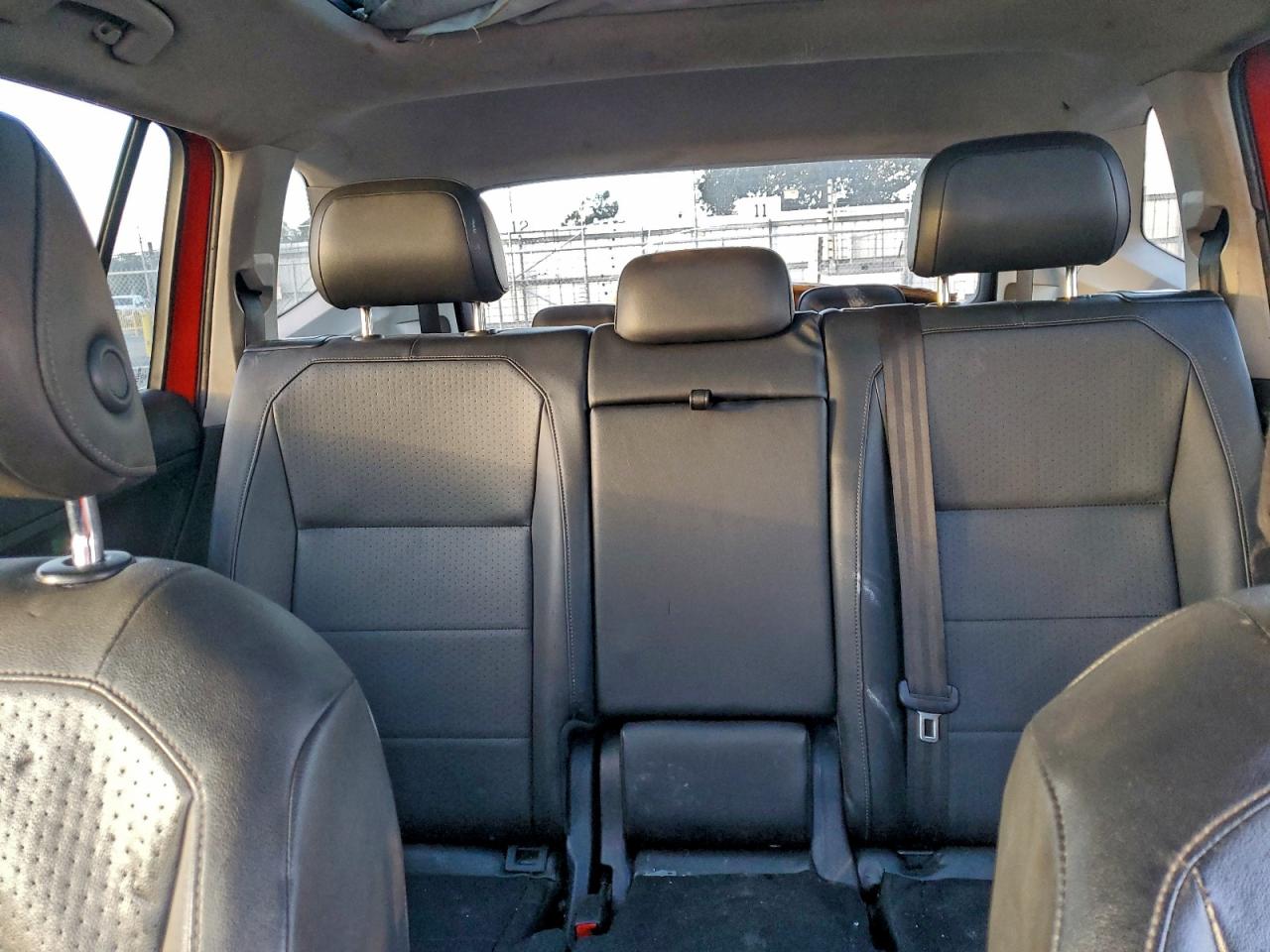 2018 Volkswagen Tiguan Se VIN: 3VV3B7AX1JM062373 Lot: 93810905