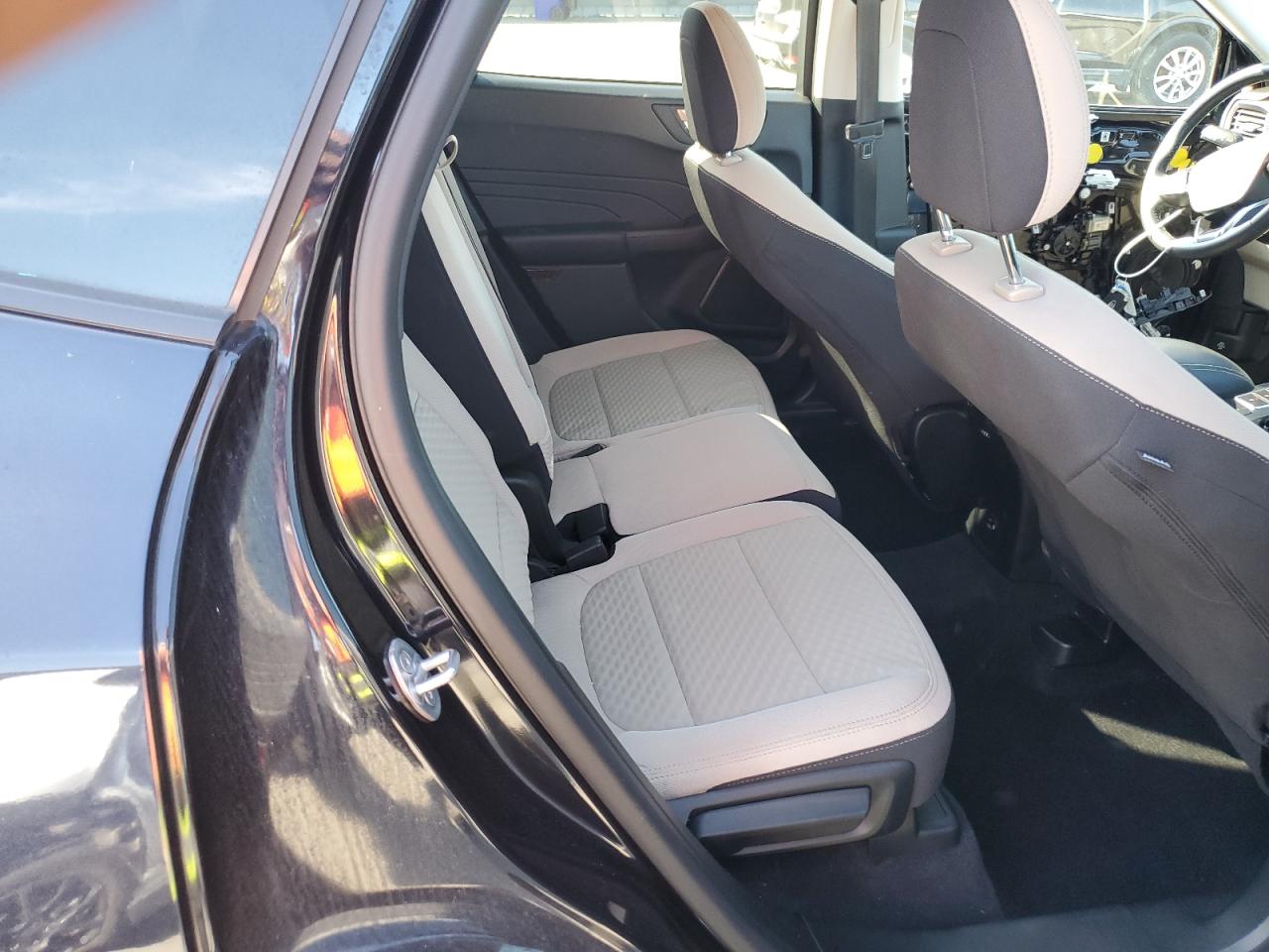 2021 Ford Escape Se VIN: 1FMCU0G63MUA92551 Lot: 92752485