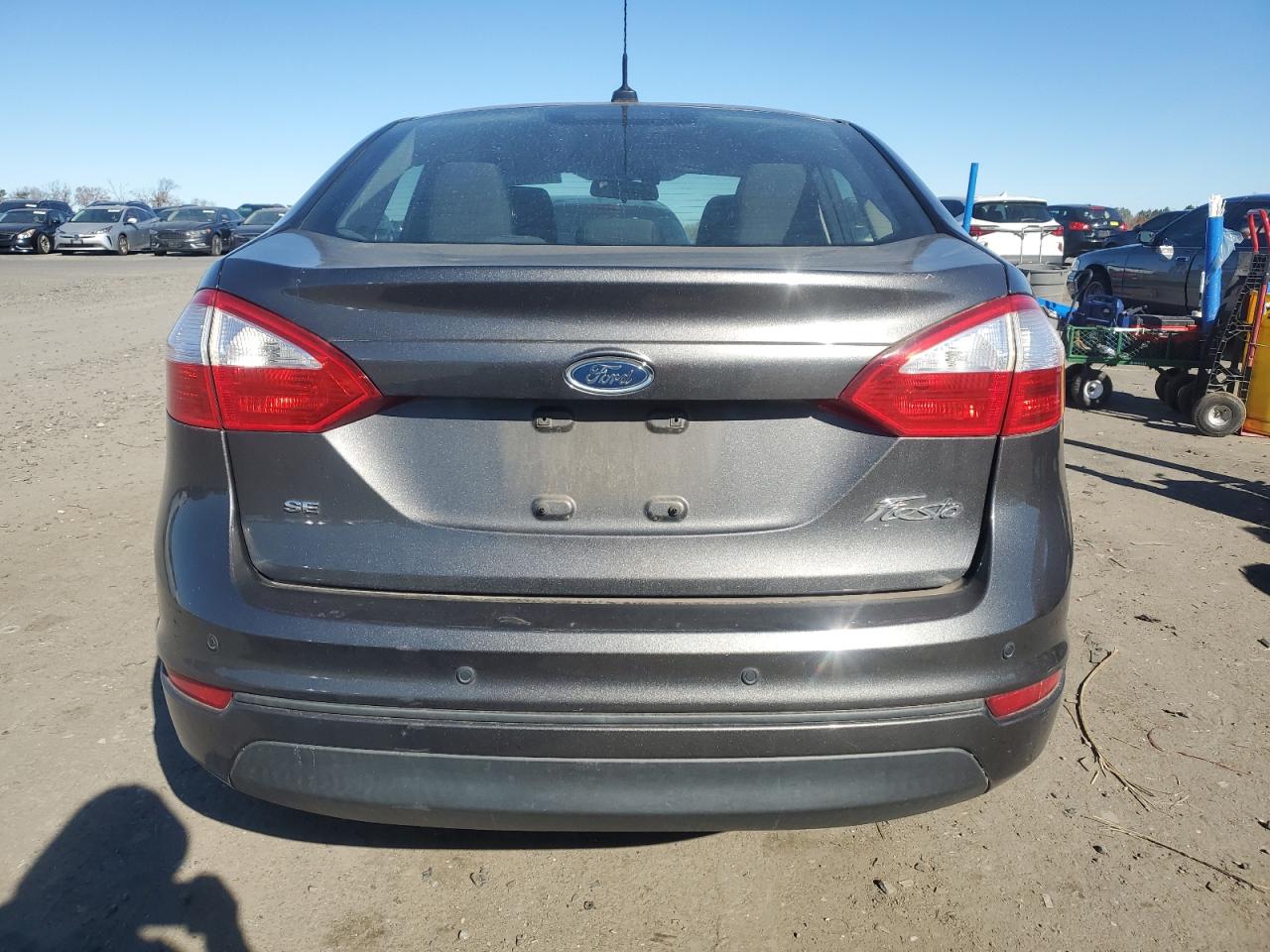 2015 Ford Fiesta Se VIN: 3FADP4BJ2FM189918 Lot: 92988955