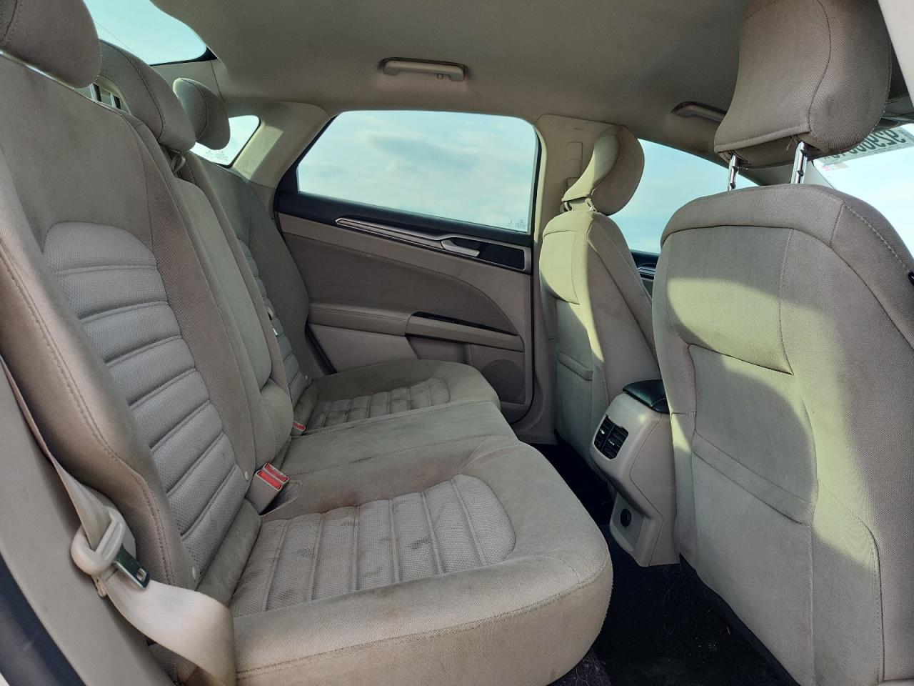 2017 Ford Fusion Se VIN: 3FA6P0H74HR146815 Lot: 92966345