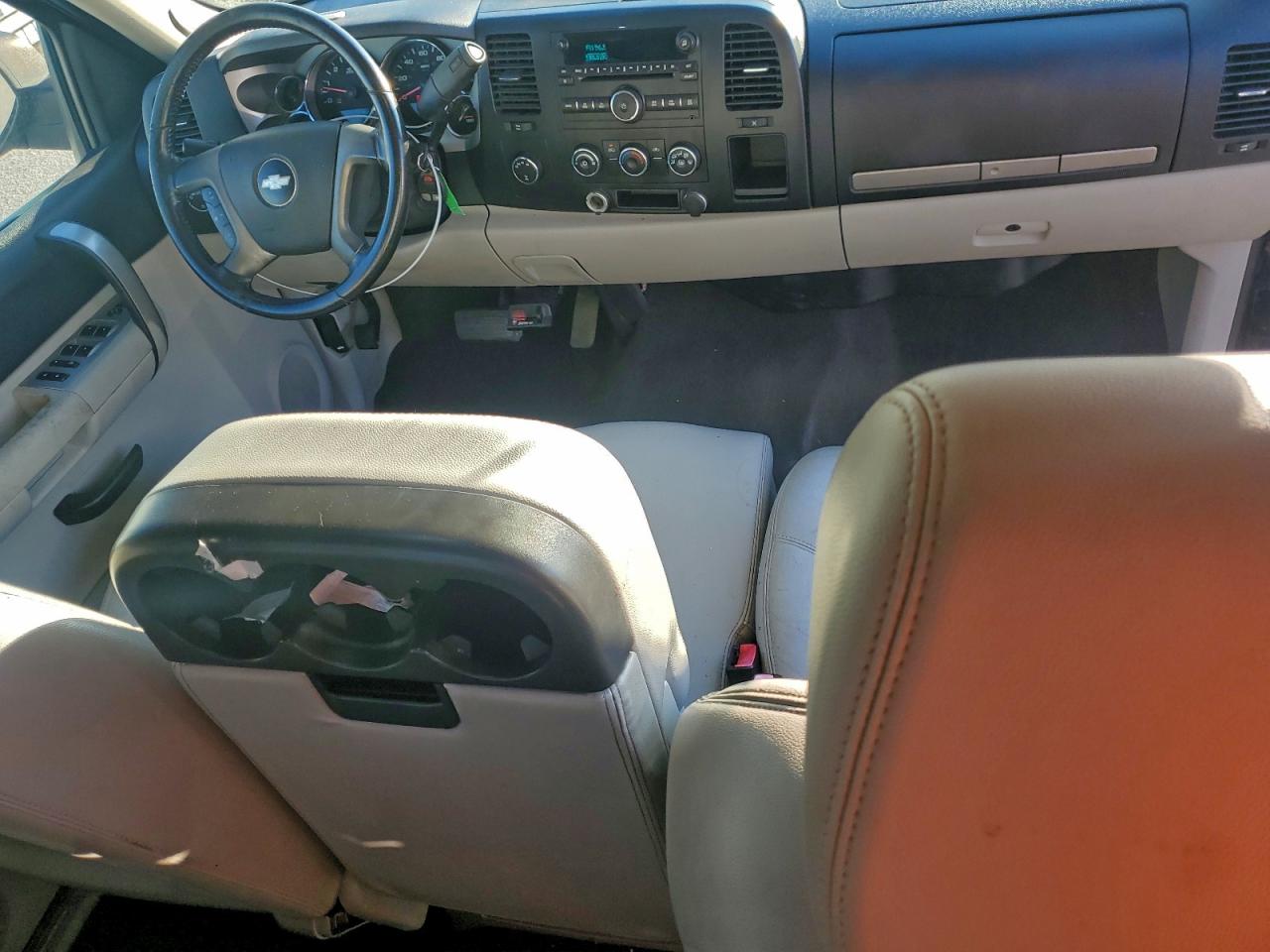 2008 Chevrolet Silverado K1500 VIN: 1GCEK19J88Z180966 Lot: 93605965