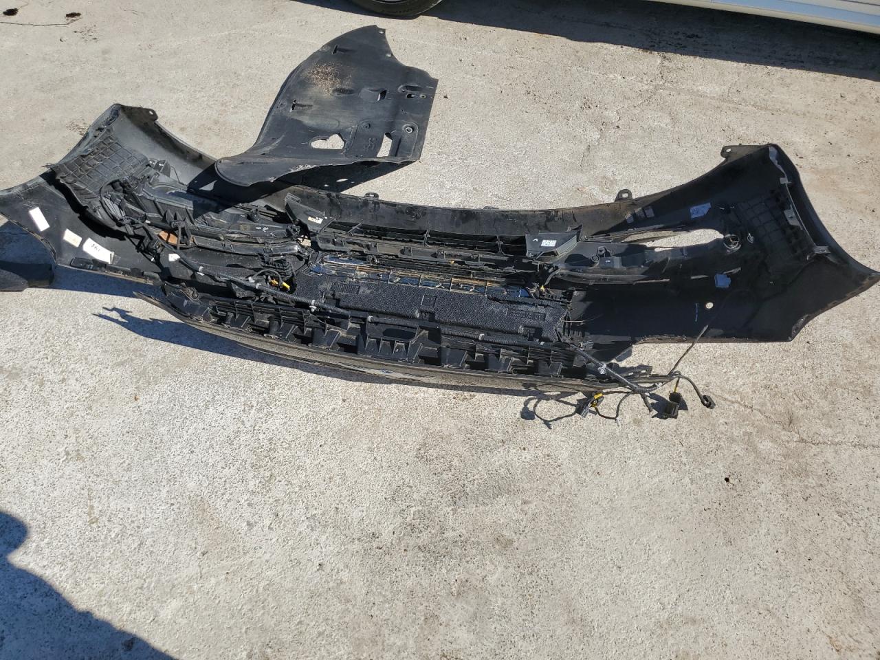 2019 Genesis G90 Ultimate VIN: KMTF54JH8KU054361 Lot: 90676295