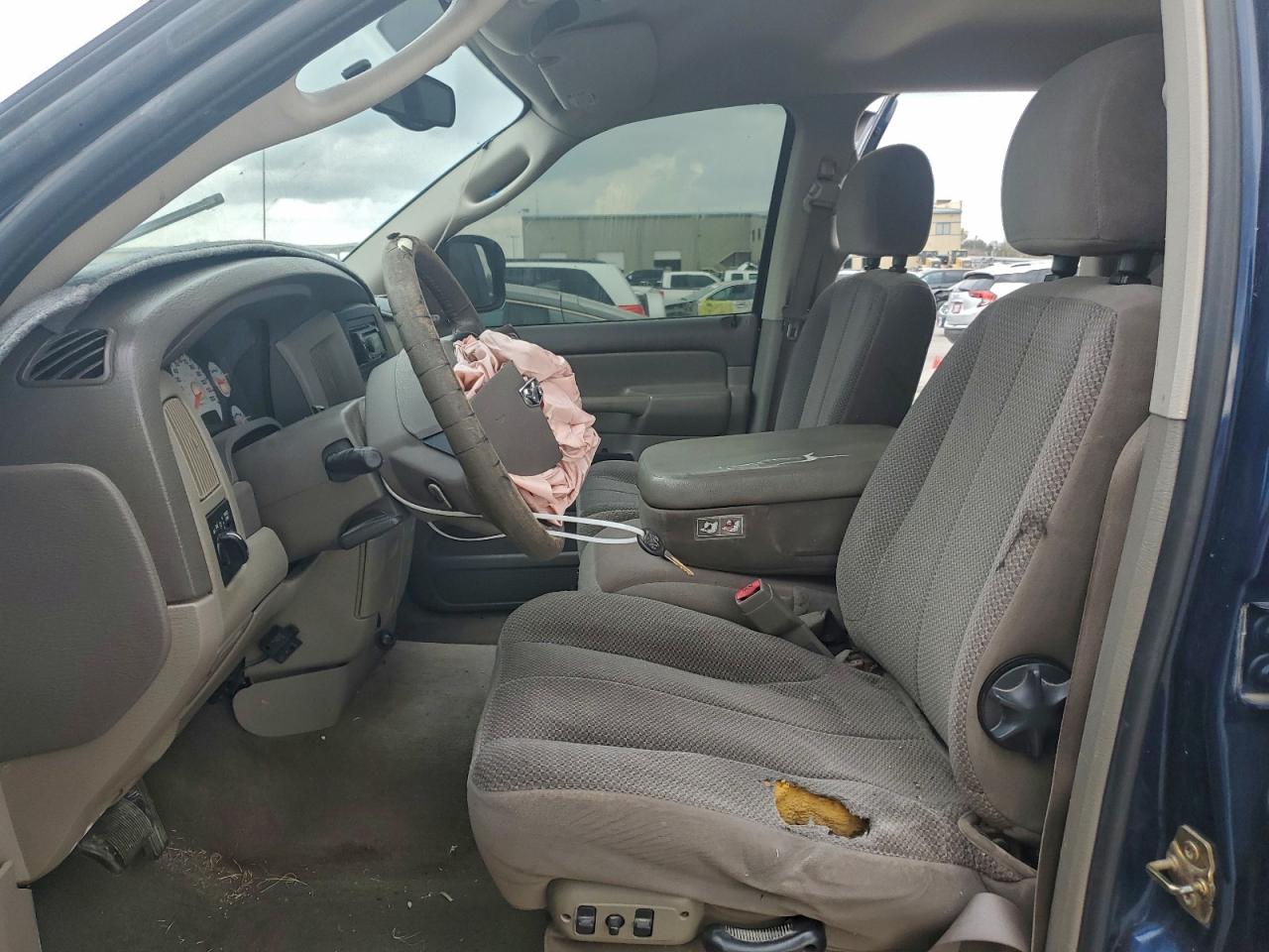 2004 Dodge Ram 1500 St VIN: 1D7HA18D04S762998 Lot: 93645555