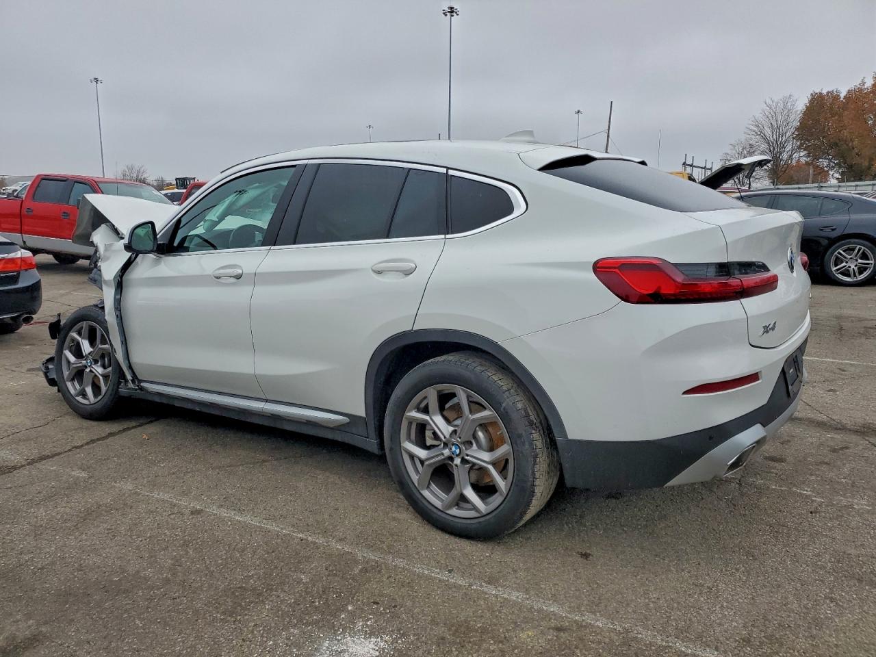 Фото: 5UX33DT04N9N05516