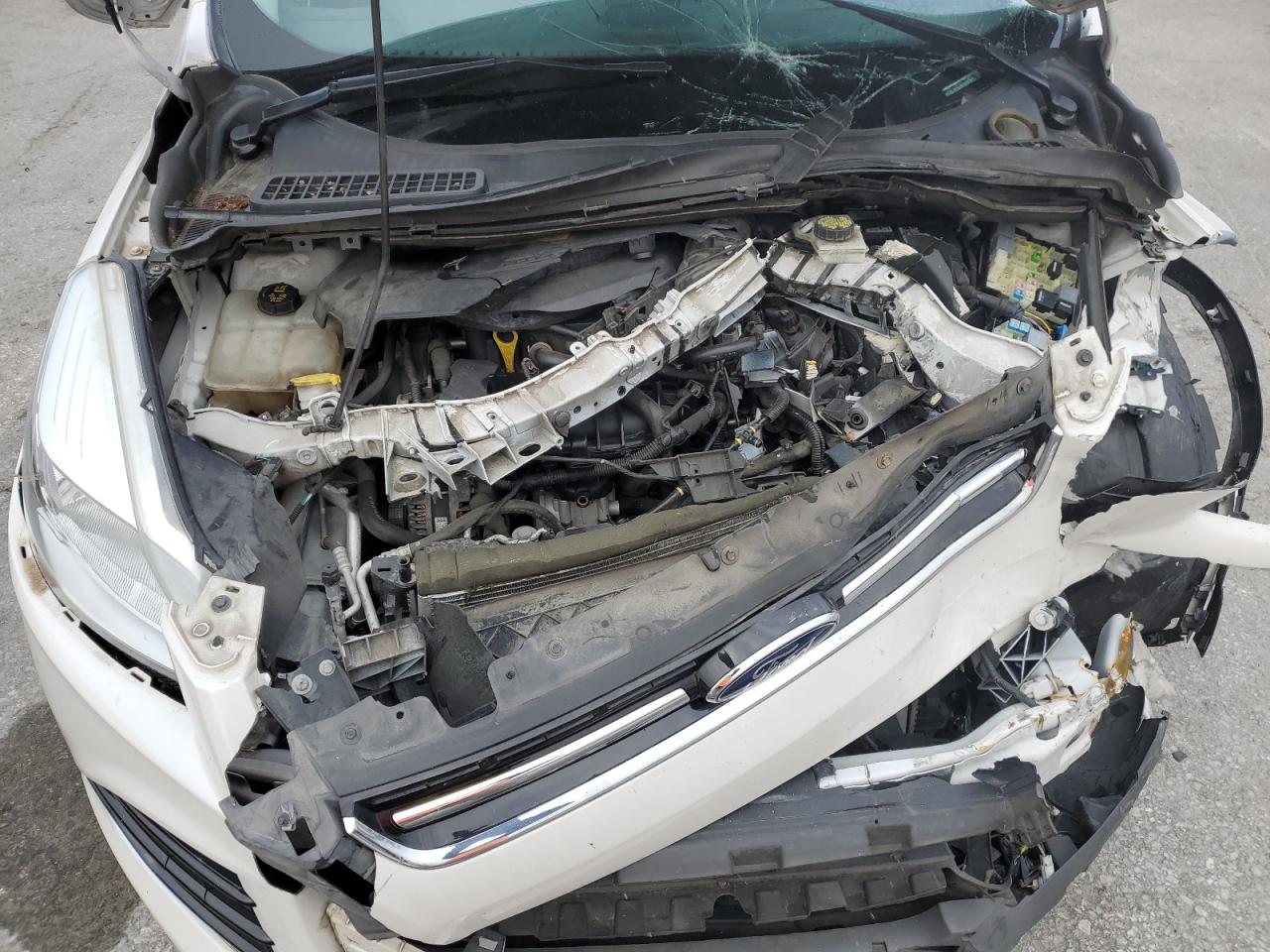 2016 Ford Escape Titanium VIN: 1FMCU0JX2GUB21978 Lot: 92039825