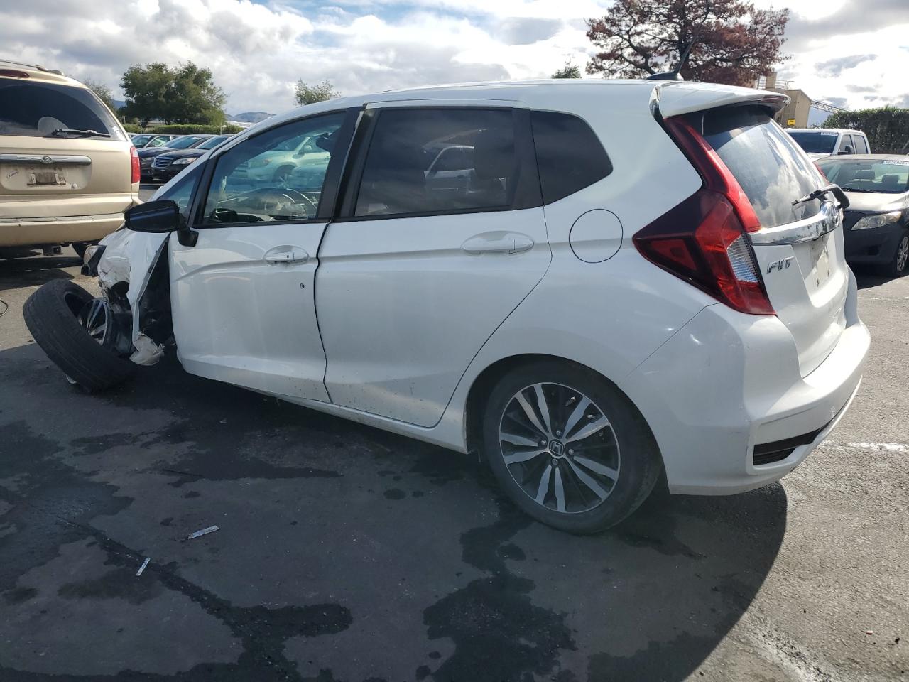 2018 Honda Fit Ex VIN: 3HGGK5H81JM713098 Lot: 92916345