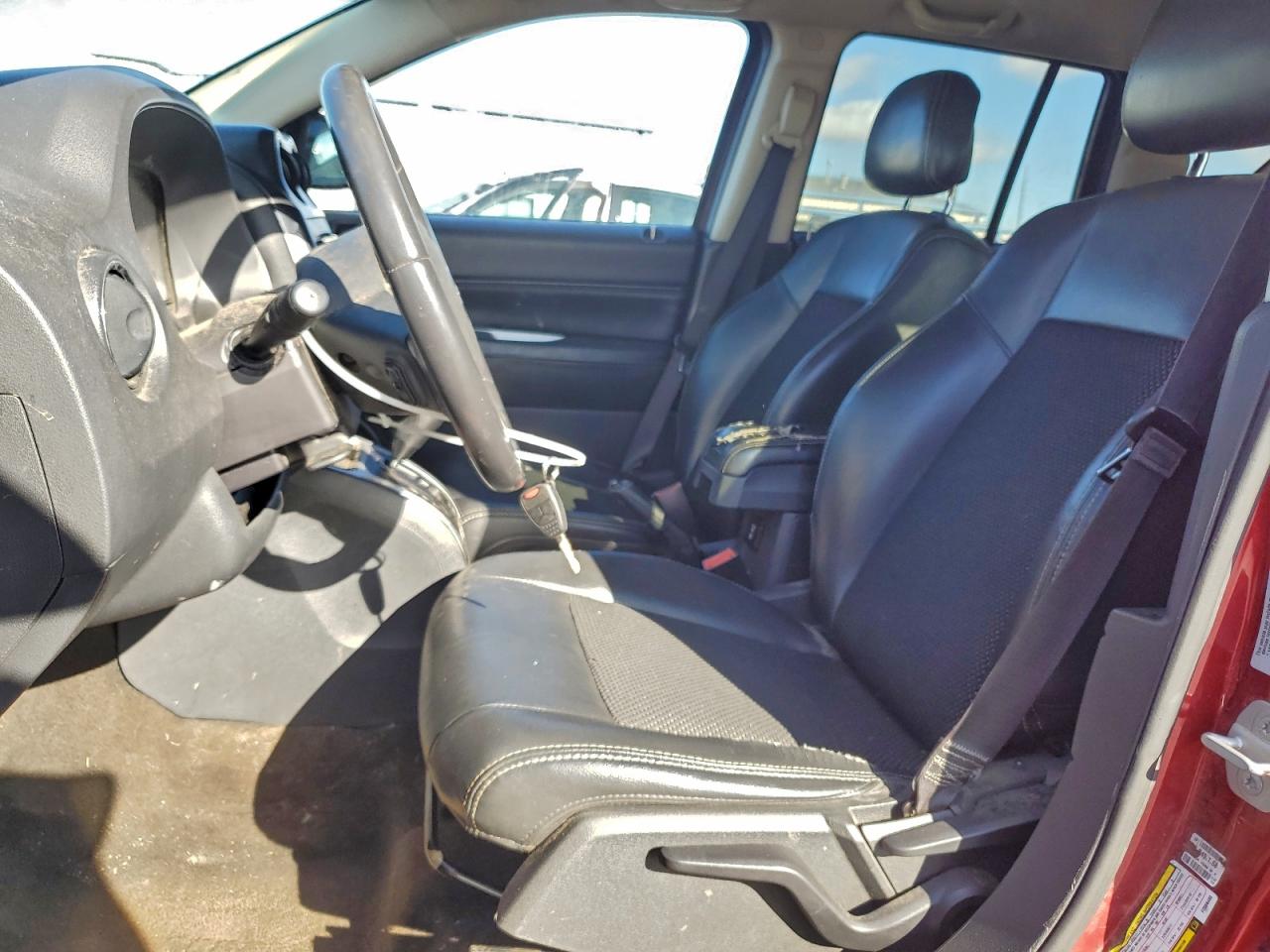 2015 Jeep Compass Latitude VIN: 1C4NJDEB7FD366480 Lot: 93635215