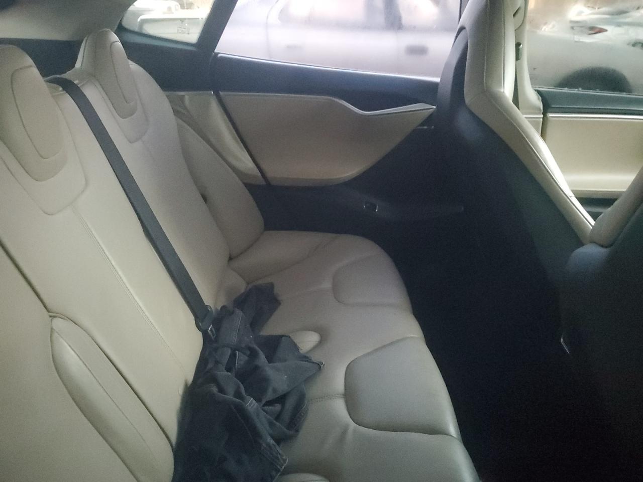 2013 Tesla Model S VIN: 5YJSA1DN1DFP18908 Lot: 92214185