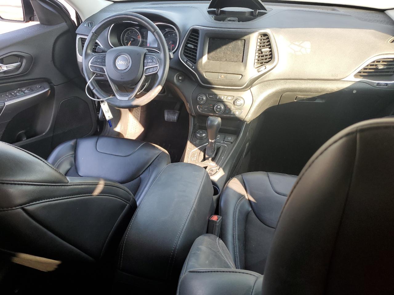 2019 Jeep Cherokee Latitude Plus VIN: 1C4PJMLB3KD177251 Lot: 93671995