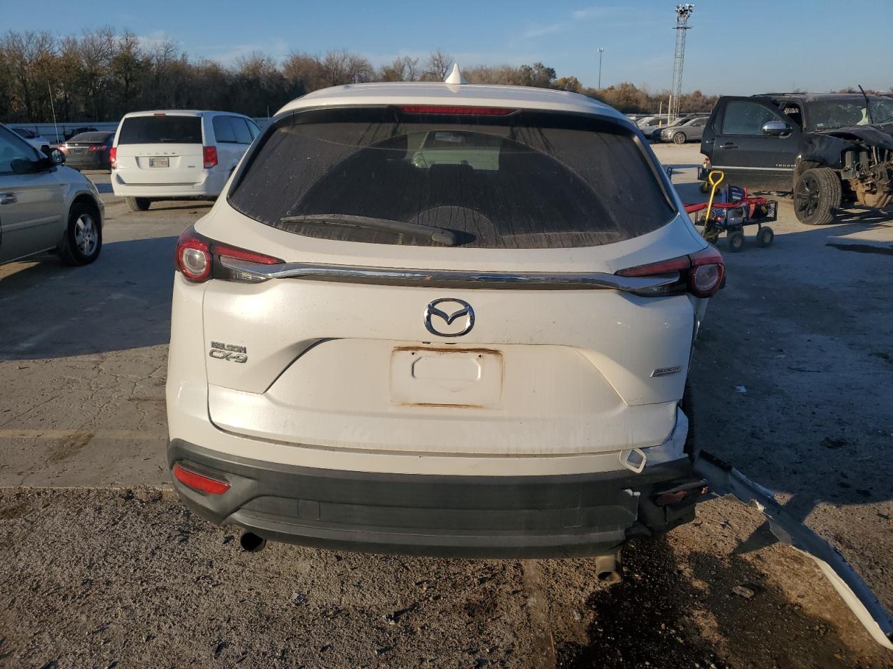 2018 Mazda Cx-9 Sport VIN: JM3TCABY7J0211010 Lot: 93377375