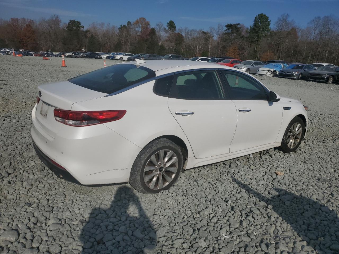 2018 Kia Optima Lx VIN: 5XXGT4L36JG271681 Lot: 93223455