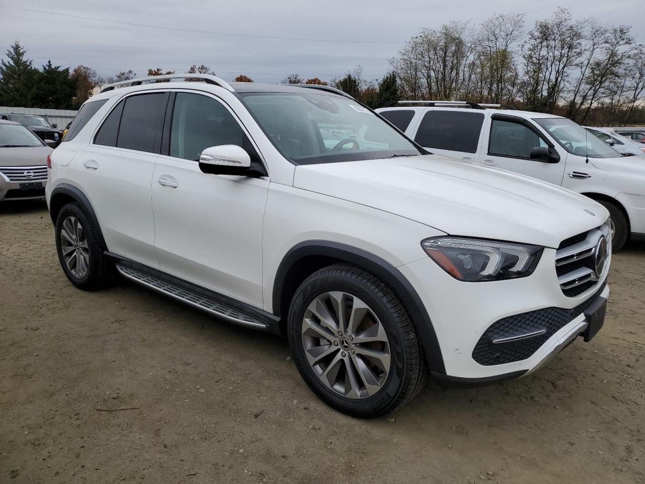 Фото: 4JGFB4KE5LA006990