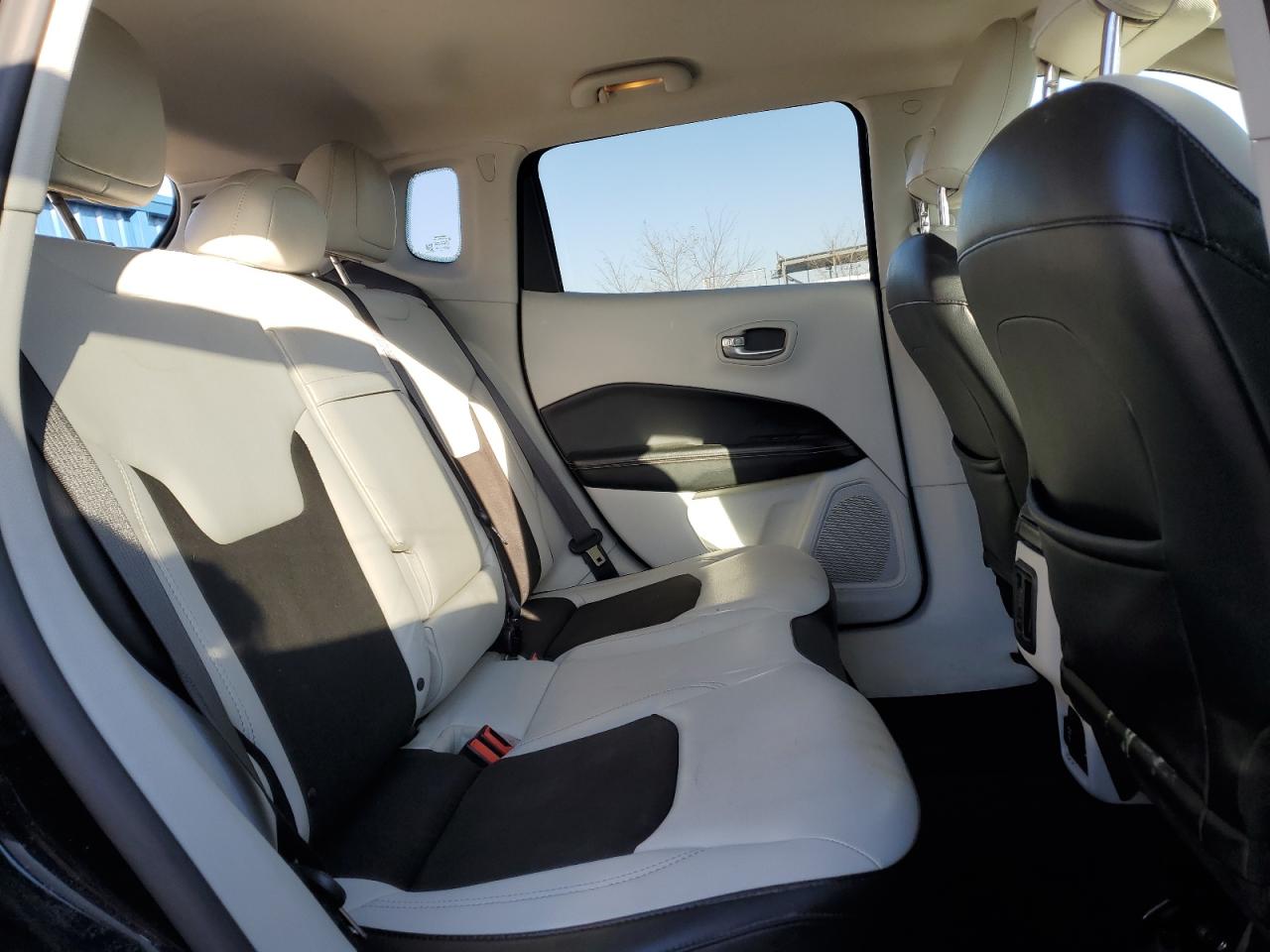 2017 Jeep Compass Latitude VIN: 3C4NJDBB8HT616908 Lot: 92388575