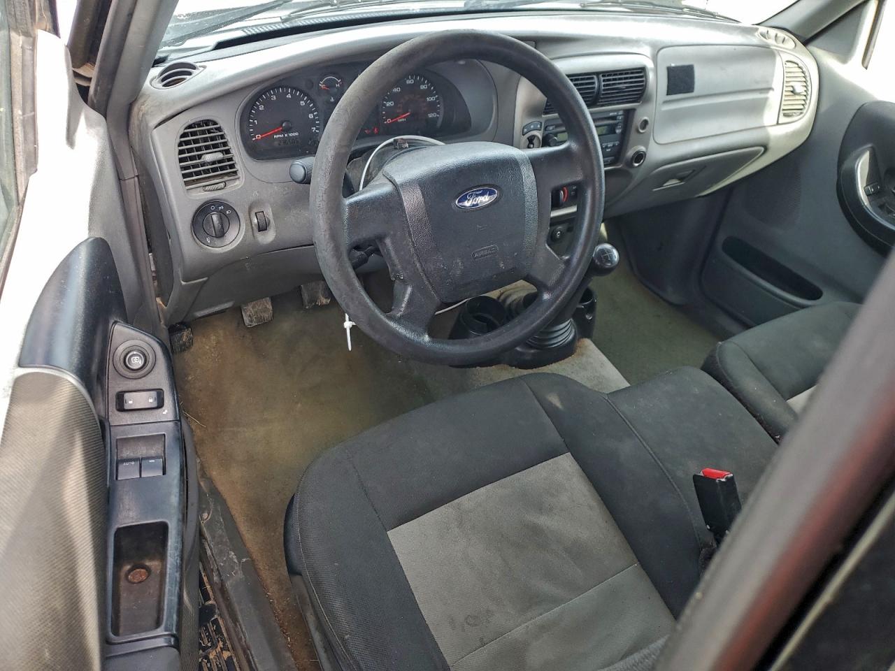 2011 Ford Ranger Super Cab VIN: 1FTLR4FE8BPA90957 Lot: 92451275