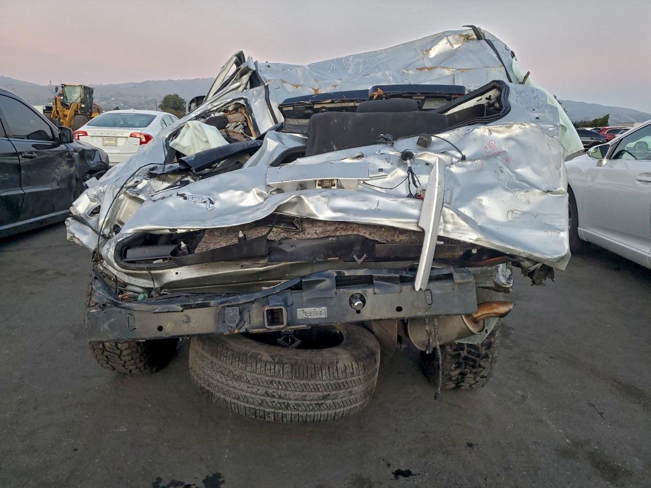 2012 GMC Yukon Sle VIN: 1GKS1AE01CR165127 Lot: 90365855