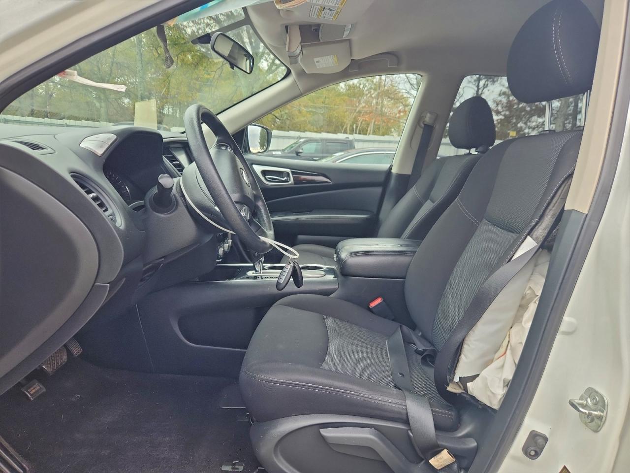 2020 Nissan Pathfinder S VIN: 5N1DR2ANXLC576190 Lot: 94425885