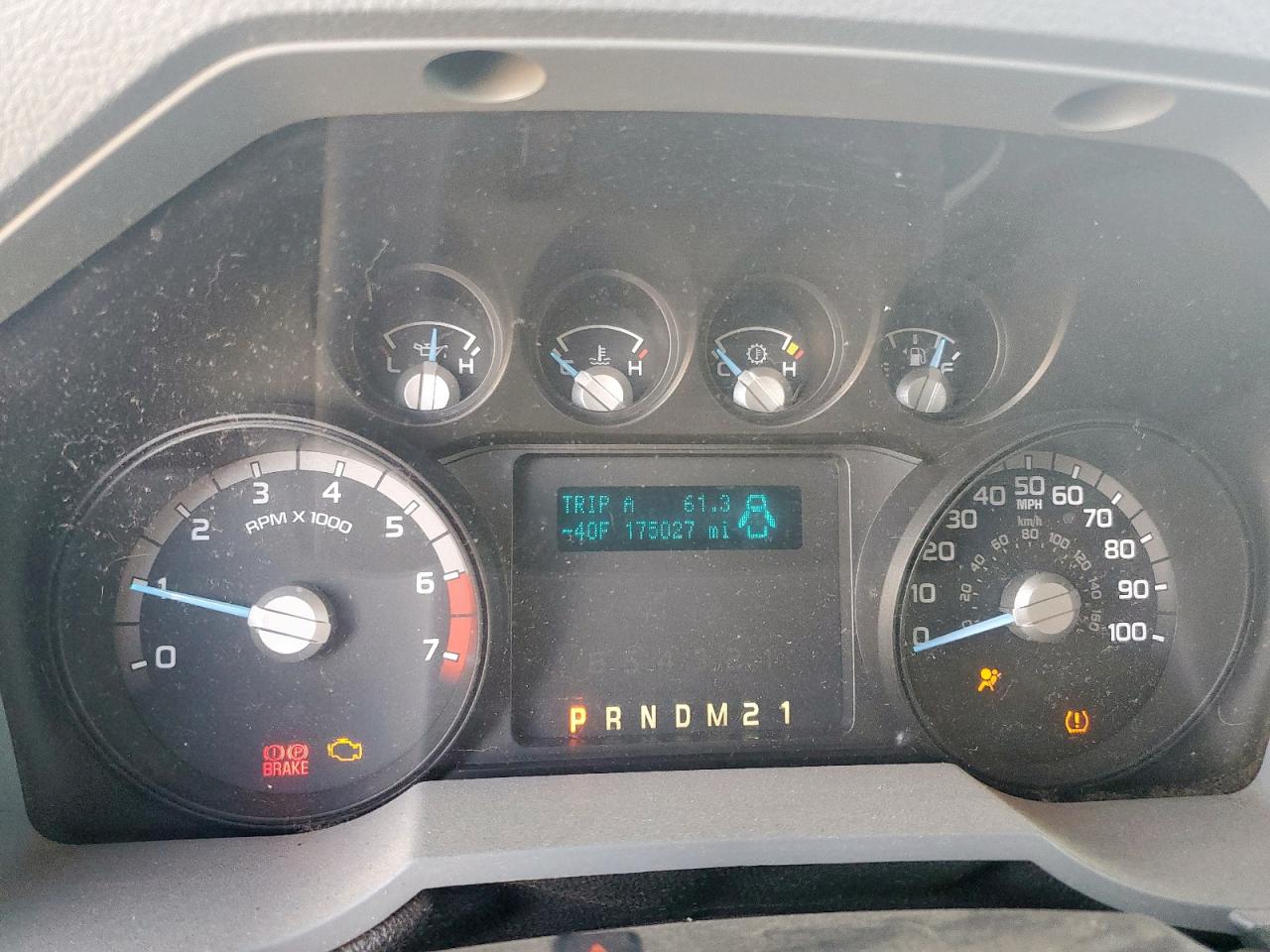 2011 Ford F350 Utility / Service Truck VIN: 1FD8X3E67BEA32698 Lot: 92864605