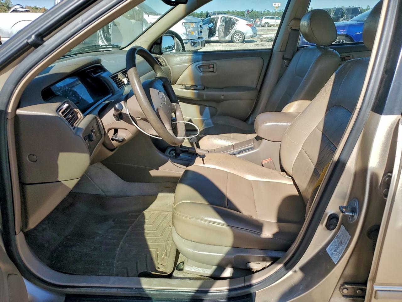 1999 Toyota Camry Le VIN: JT2BG22K0X0301305 Lot: 92480845