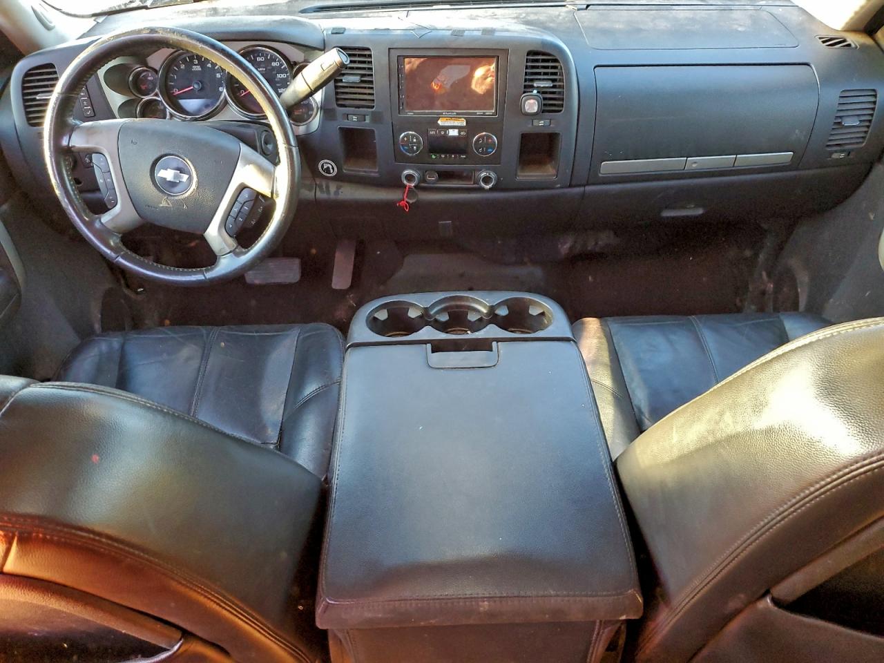 2008 Chevrolet Silverado C1500 VIN: 2GCEC19C581327784 Lot: 93272805