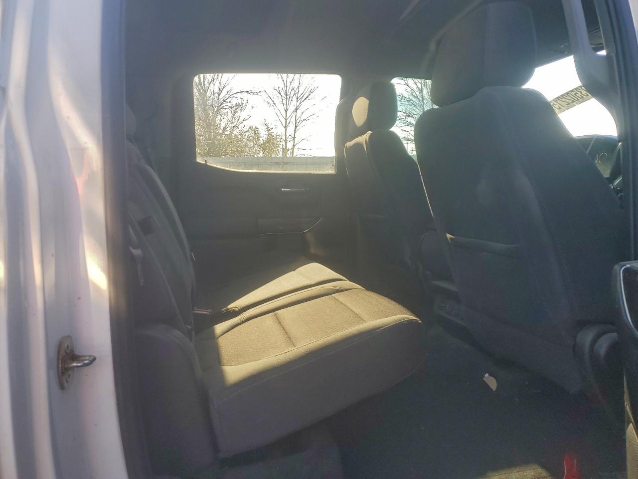 2022 Chevrolet Silverado Ltd K1500 Rst VIN: 1GCUYEED2NZ223355 Lot: 93502215