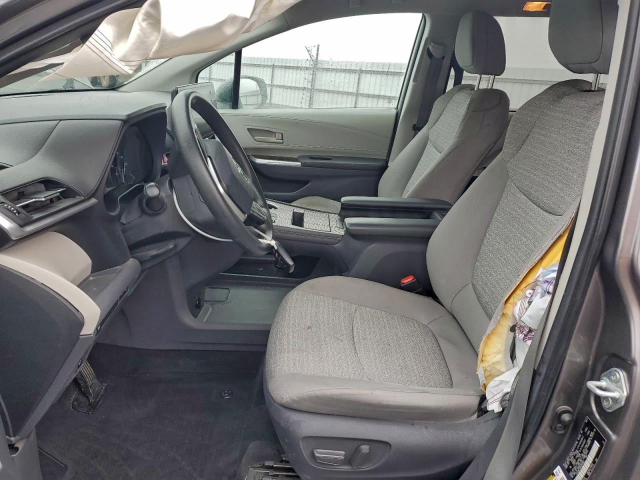 2021 Toyota Sienna Le VIN: 5TDKRKEC8MS055862 Lot: 94538695