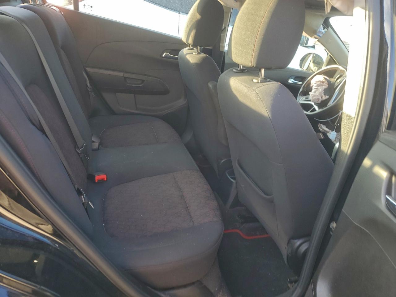 2019 Chevrolet Sonic Lt VIN: 1G1JD5SB5K4132308 Lot: 93631835