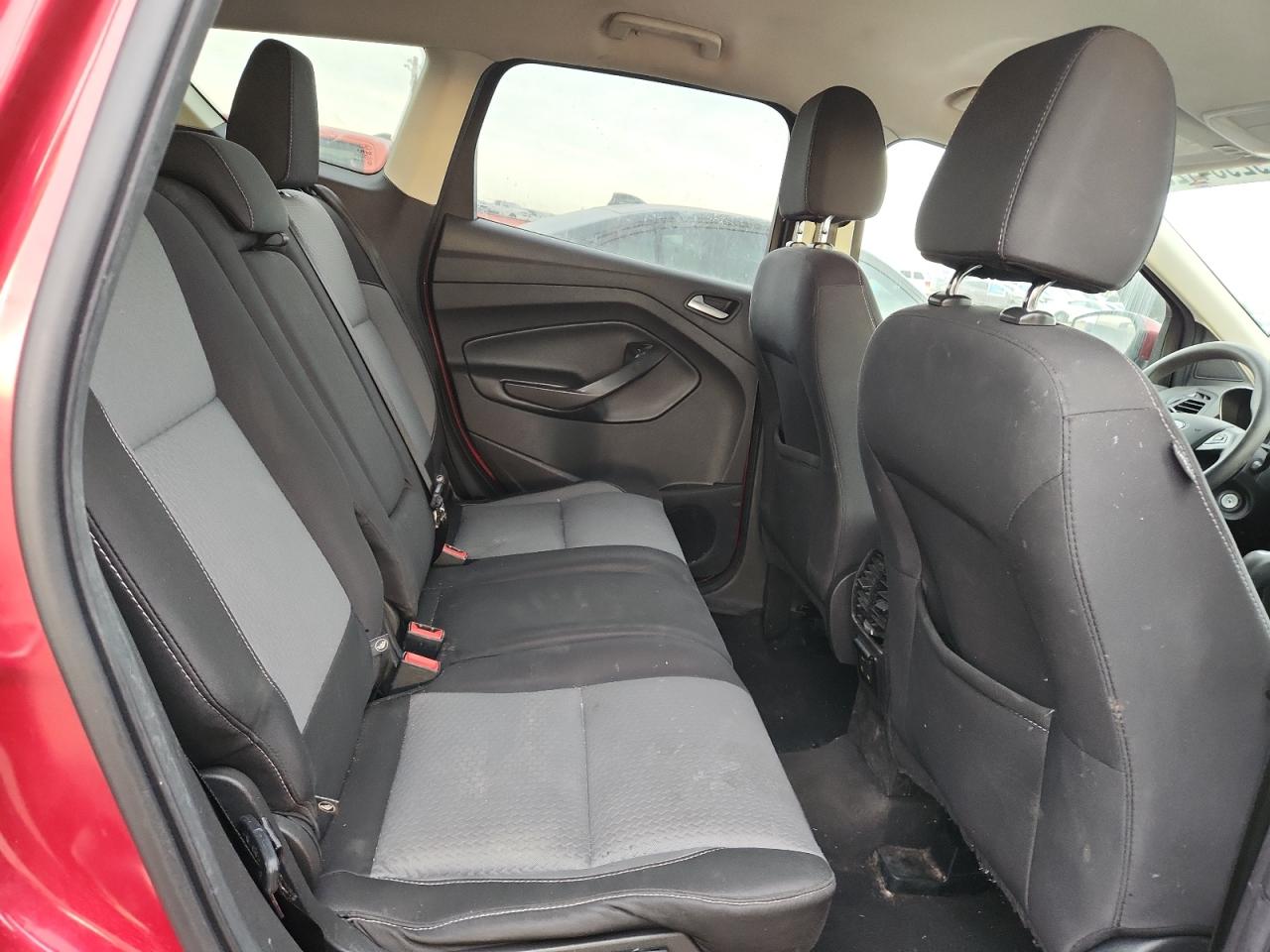 2017 Ford Escape Se VIN: 1FMCU9GD5HUD97963 Lot: 92934125