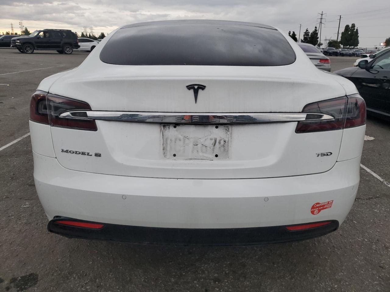 2017 Tesla Model S VIN: 5YJSA1E28HF230419 Lot: 93174645