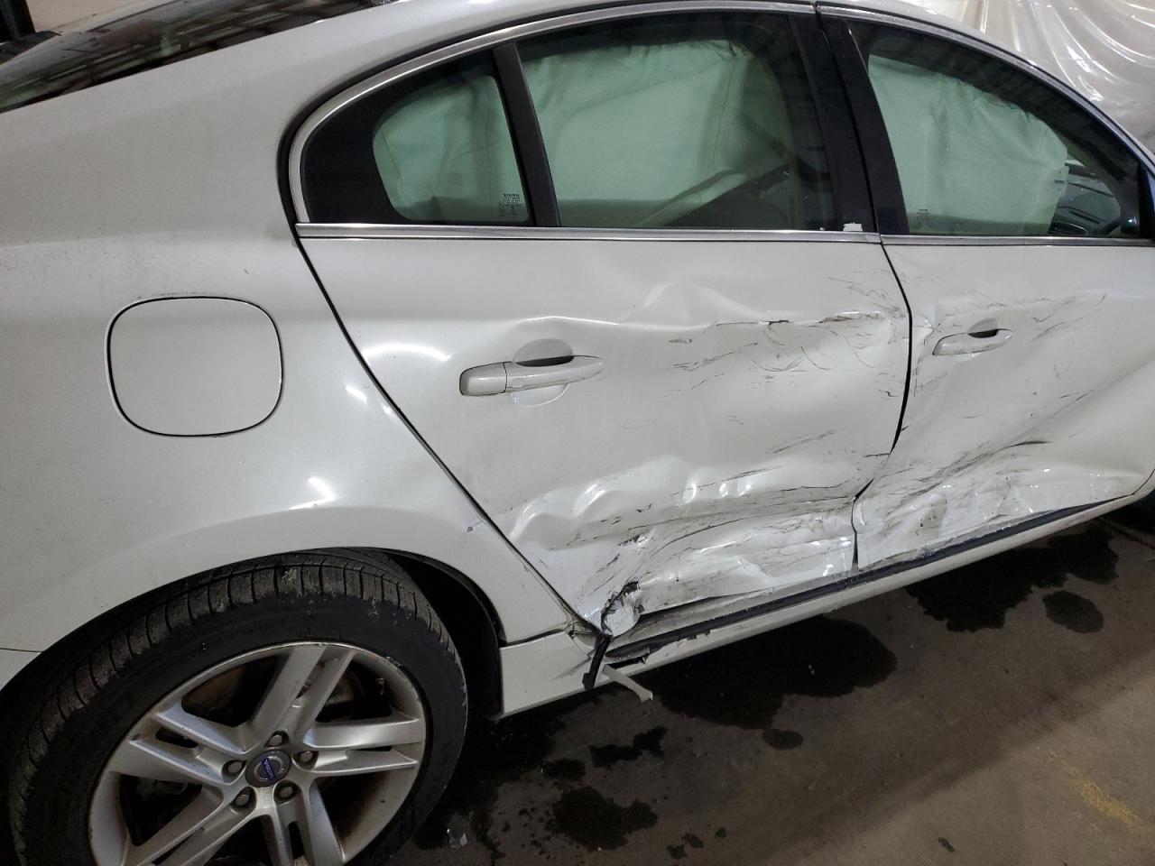 2015 Volvo S60 Premier VIN: YV140MFB8F1316602 Lot: 92266305
