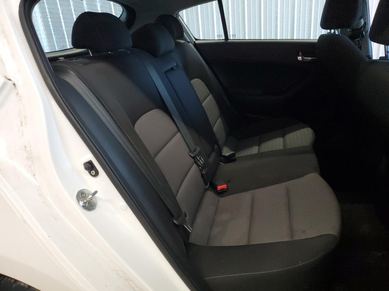 2016 Kia Forte Lx VIN: KNAFK5A82G5635656 Lot: 90873555