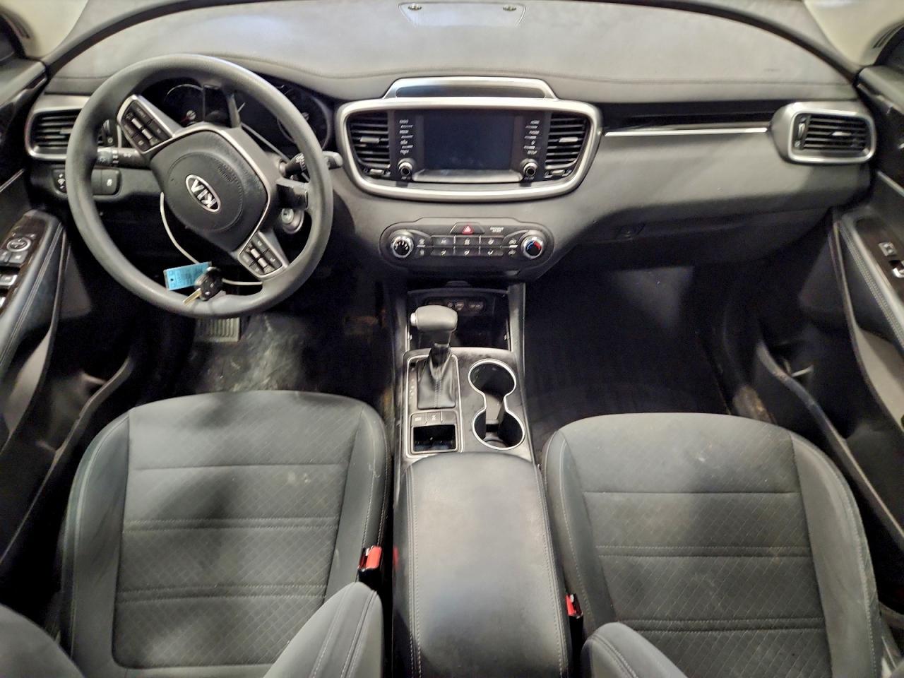 2019 Kia Sorento L VIN: 5XYPGDA37KG524687 Lot: 94193895